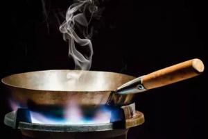 4 thói quen khi nấu nướng là thủ phạm âm thầm có thể “đoạt mạng” cả nhà bạn